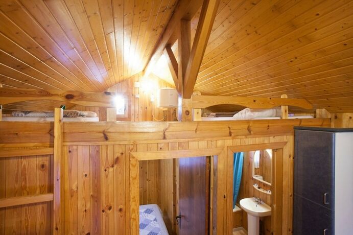 Imagen de la habitación del Hotel C&agrave;mping Gironella. Foto 17