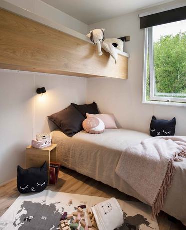 Imagen de la habitación del Hotel C&agrave;mping and Bungalows Platja Brava. Foto 13