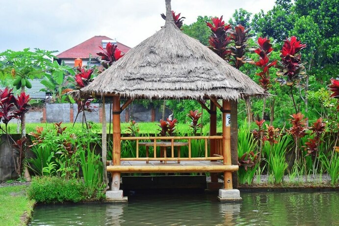 Imagen de los interiores del Hotel Cahaya Tetebatu Inn. Foto 33