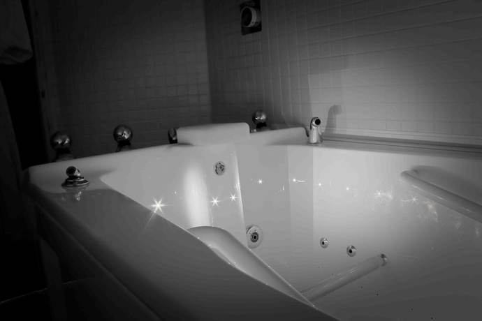 Imagen de la piscina del Hotel Cahir House. Foto 19