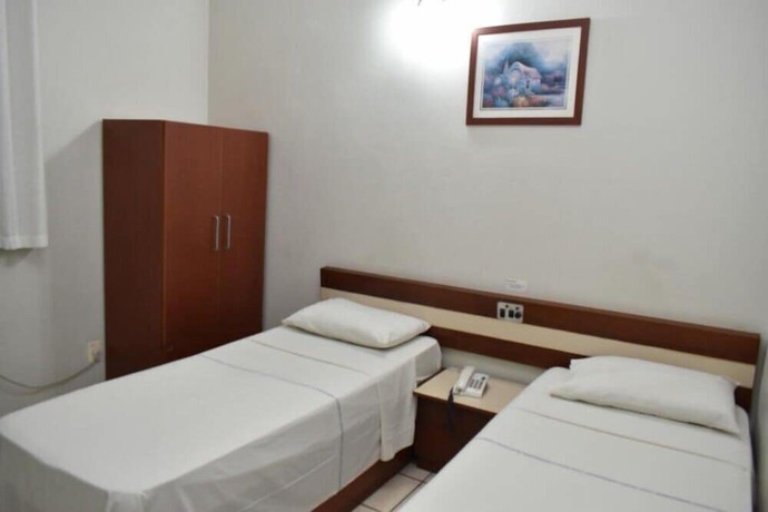 Imagen de la habitación del Hotel Cai&ccedil;ara. Foto 13