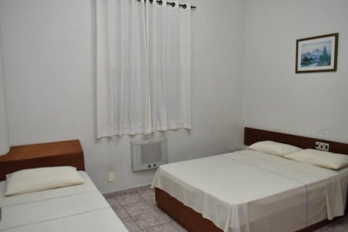 Imagen de la habitación del Hotel Cai&ccedil;ara. Foto 18