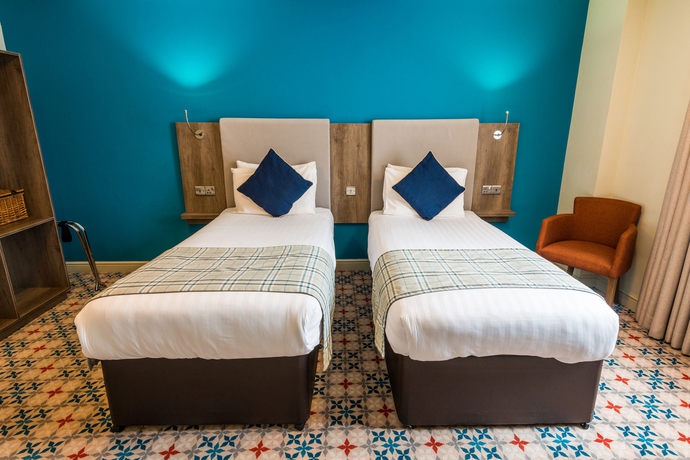 Imagen de la habitación del Hotel Cairn, Edimburgo. Foto 2