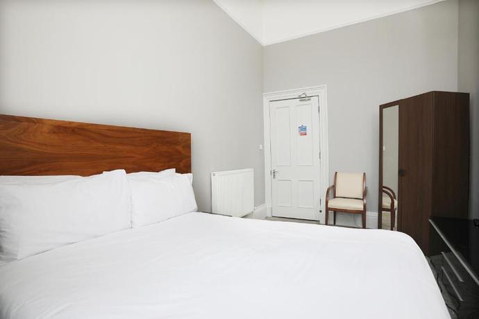 Imagen de la habitación del Hotel Cairn, Edimburgo. Foto 8