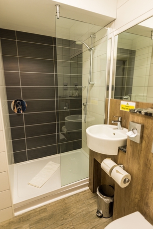 Imagen de la habitación del Hotel Cairn, Edimburgo. Foto 15