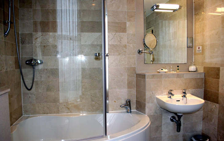 Imagen de la habitación del Hotel Cairndale. Foto 3