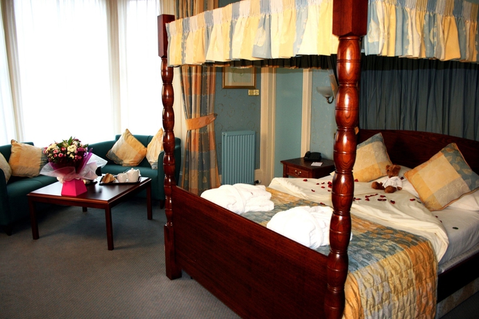 Imagen de la habitación del Hotel Cairndale. Foto 5