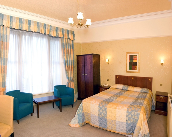 Imagen de la habitación del Hotel Cairndale. Foto 7