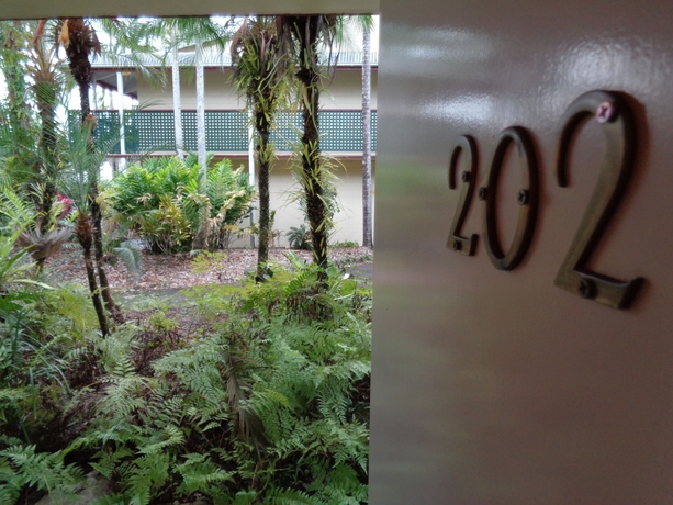 Imagen de los exteriores del Hotel Cairns Colonial Club Resort. Foto 8