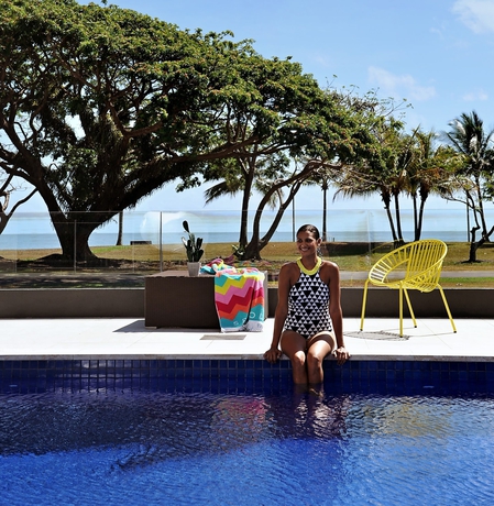 Imagen de la piscina del Hotel Cairns Harbourside. Foto 16