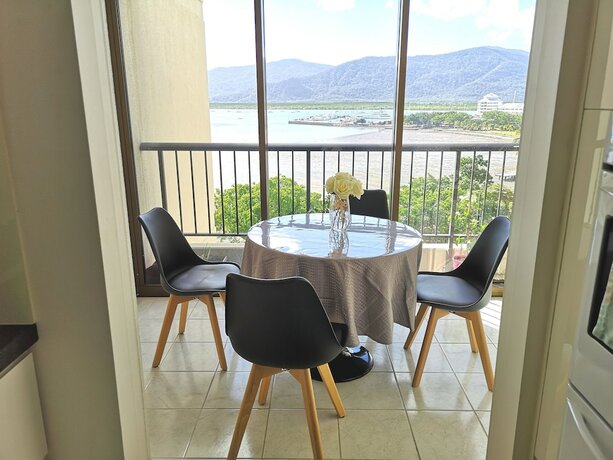 Imagen general del Hotel Cairns Ocean View Apartment In Aquarius. Foto 12