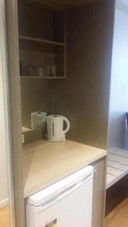 Imagen de la habitación del Hotel Cairns Plaza. Foto 10