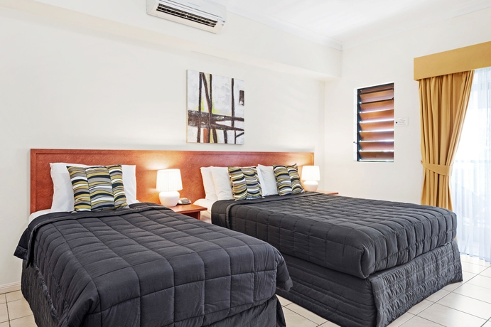 Imagen de la habitación del Hotel Cairns Queens Court. Foto 16