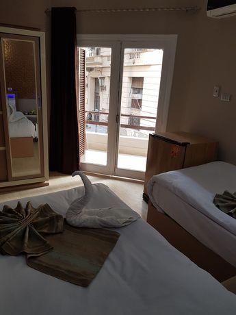 Imagen de la habitación del Hotel Cairo. Foto 6