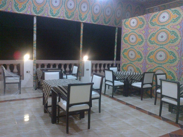 Imagen del bar/restaurante del Hotel Cairo Kingdom. Foto 2