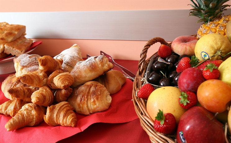 Imagen del bar/restaurante del Hotel Cairoli. Foto 3