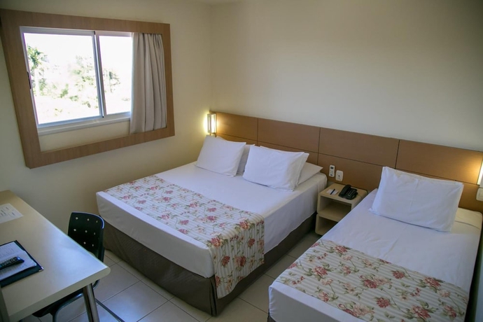 Imagen de la habitación del Hotel Caiua Express. Foto 14