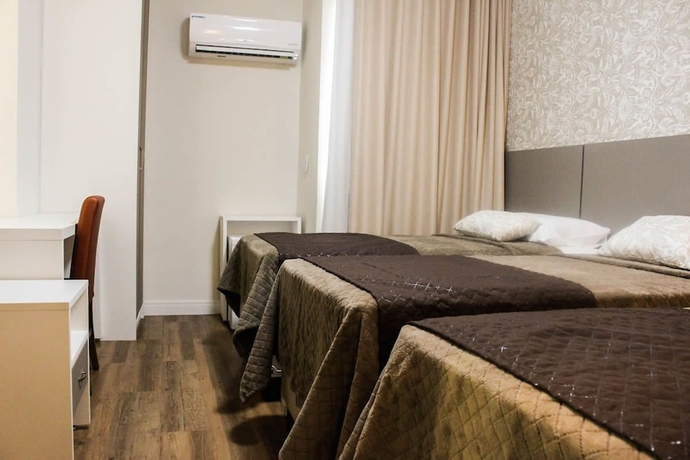 Imagen de la habitación del Hotel Caju De Ouro. Foto 8