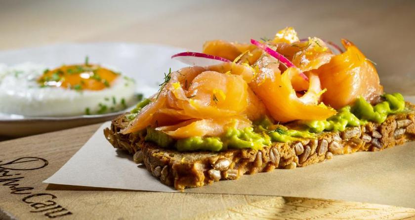 Imagen del bar/restaurante del Hotel Caju. Foto 6