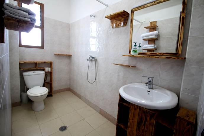 Imagen de la habitación del Hotel Cakalli. Foto 18