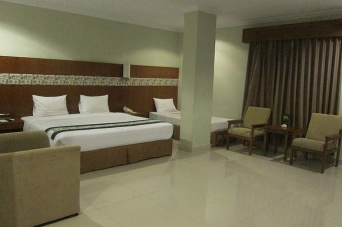 Imagen de la habitación del Hotel Cakra Kembang. Foto 7