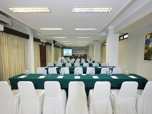 Imagen de los interiores del Hotel Cakra Kembang. Foto 13