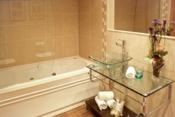 Imagen de la habitación del Hotel Cal Barber. Foto 4