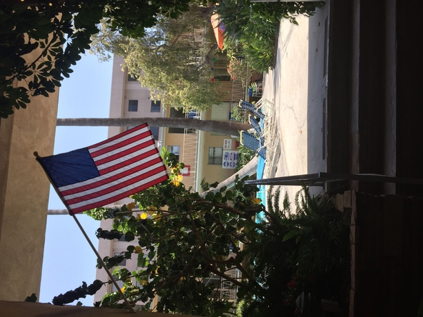 Imagen general del Hotel Cal Mar Suites. Foto 3