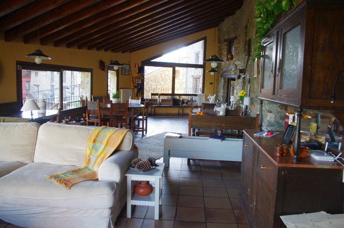 Imagen de los interiores del Hotel Cal Miquel De Ventol&agrave;. Foto 17