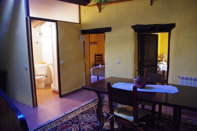 Imagen de la habitación del Hotel Cal Miquel De Ventol&agrave;. Foto 7