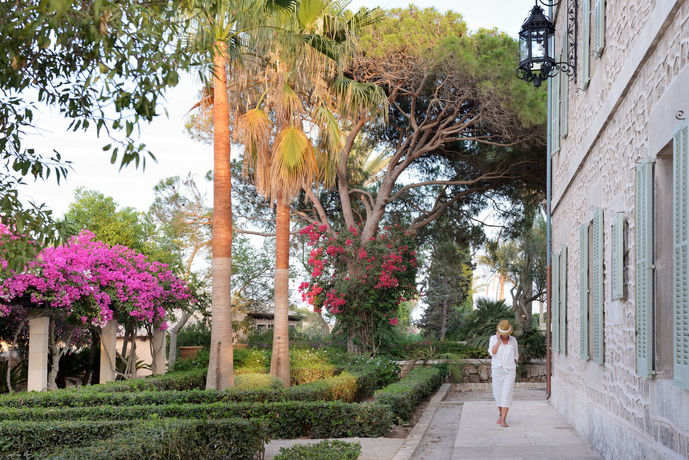 Imagen del bar/restaurante del Hotel Cal Reiet Holistic Retreat. Foto 3