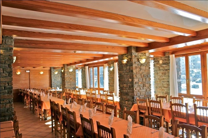 Imagen de los interiores del Hotel Cal Ruiz. Foto 16