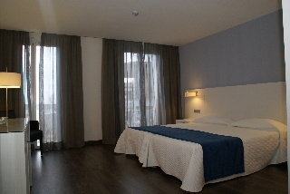 Imagen de la habitación del Hotel Cala Bona. Foto 3