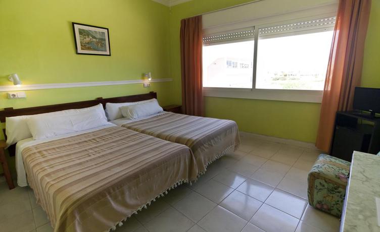 Imagen general del Hotel Cala Bona and Mar Blava Hotels. Foto 4