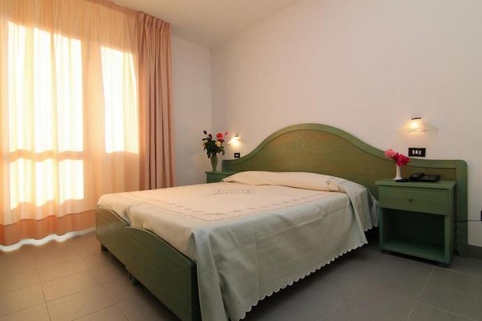 Imagen de la habitación del Hotel Cala Dei Pini. Foto 3