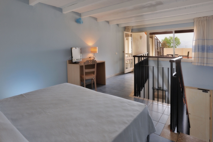 Imagen de la habitación del Hotel Cala Della Torre. Foto 5