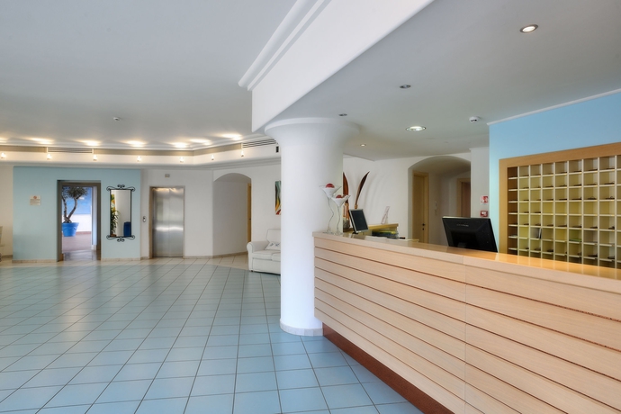 Imagen de los interiores del Hotel Cala Della Torre. Foto 11