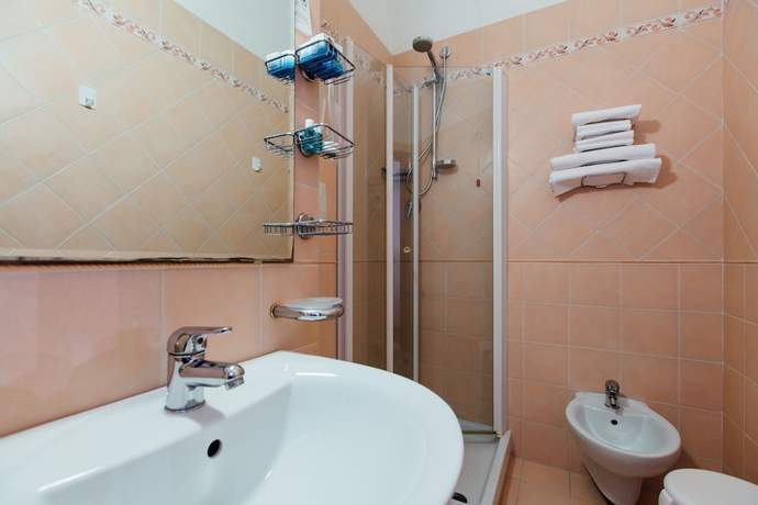 Imagen de la habitación del Hotel Cala Di Forno. Foto 16