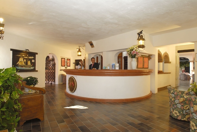 Imagen de los interiores del Hotel Cala Di Mola. Foto 17