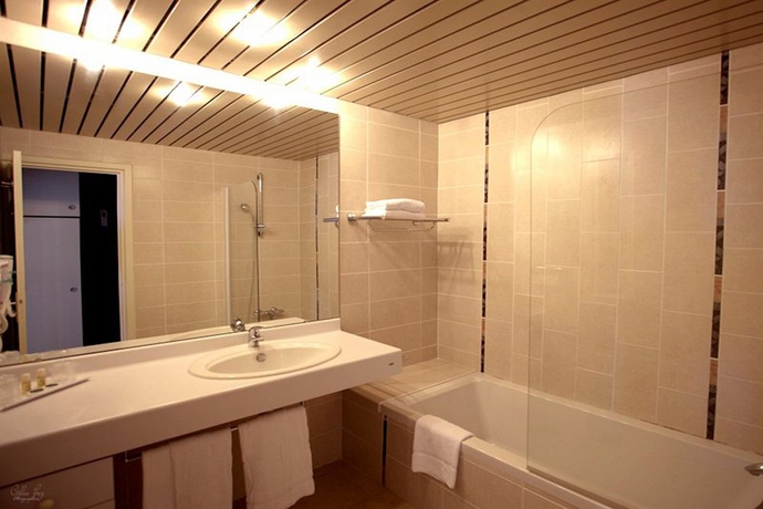 Imagen de la habitación del Hotel Cala Di Sole. Foto 8