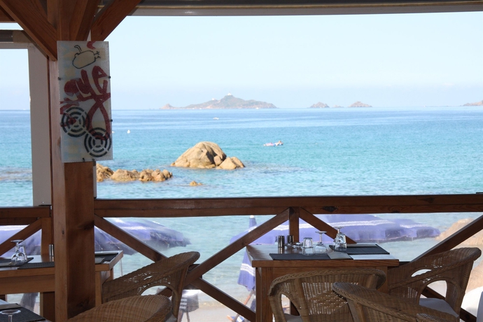 Imagen del bar/restaurante del Hotel Cala Di Sole. Foto 2