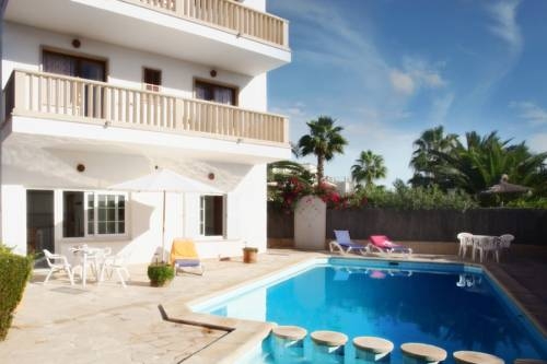 Imagen general del Hotel Cala Figuera Apartments. Foto 8