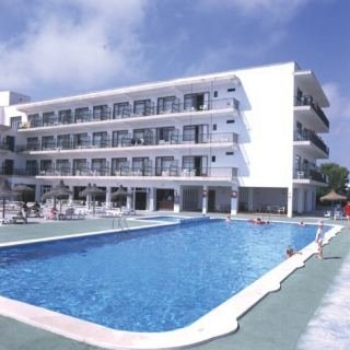 Imagen general del Hotel Cala Figuera, Cala Santanyi. Foto 2
