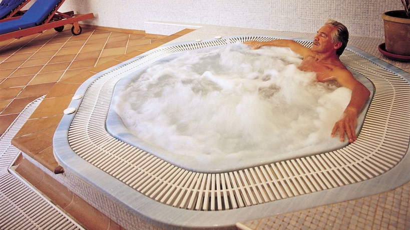 Imagen de la piscina del Hotel Cala Fornells. Foto 12