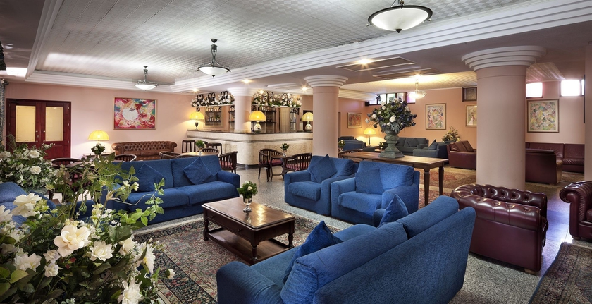 Imagen del bar/restaurante del Hotel Cala Ginepro Resort. Foto 3