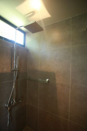 Imagen de la habitación del Hotel Cala Laiya. Foto 5