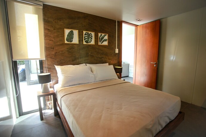 Imagen de la habitación del Hotel Cala Laiya. Foto 13