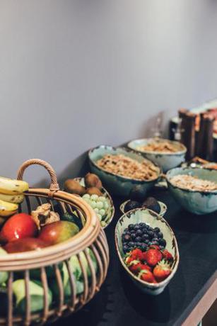 Imagen del bar/restaurante del Hotel Cala Lanuza Suites. Foto 3