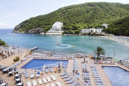 Imagen general del Hotel Cala Llonga Resort. Foto 14