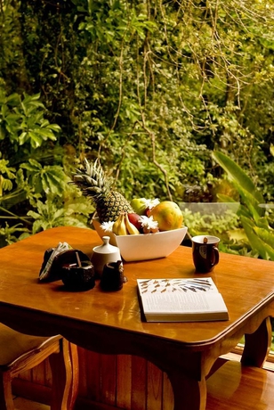 Imagen del bar/restaurante del Hotel Cala Lodge. Foto 5